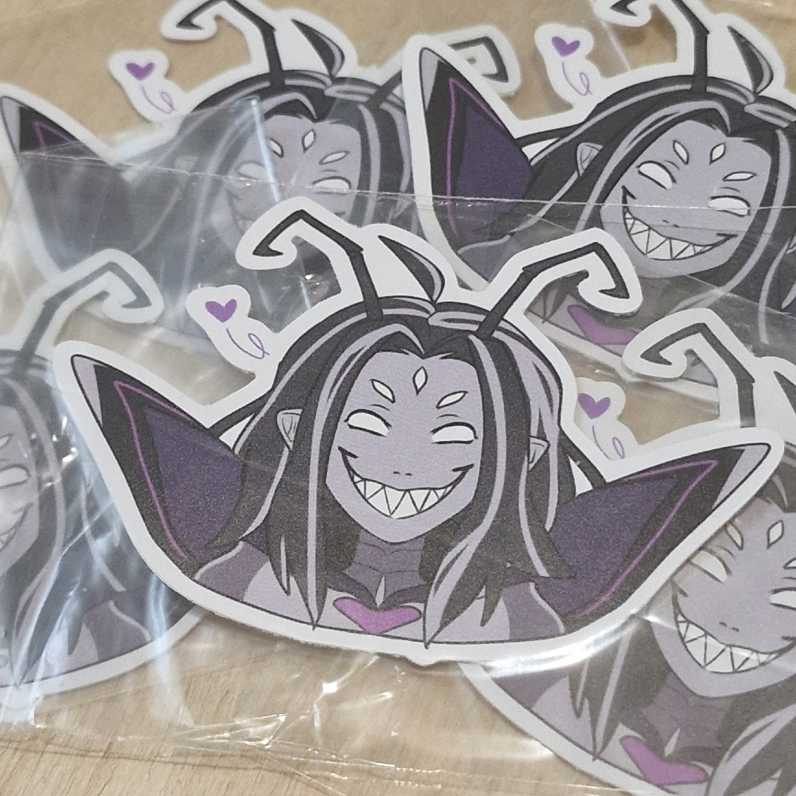 Стикер жук Балдур 8 см