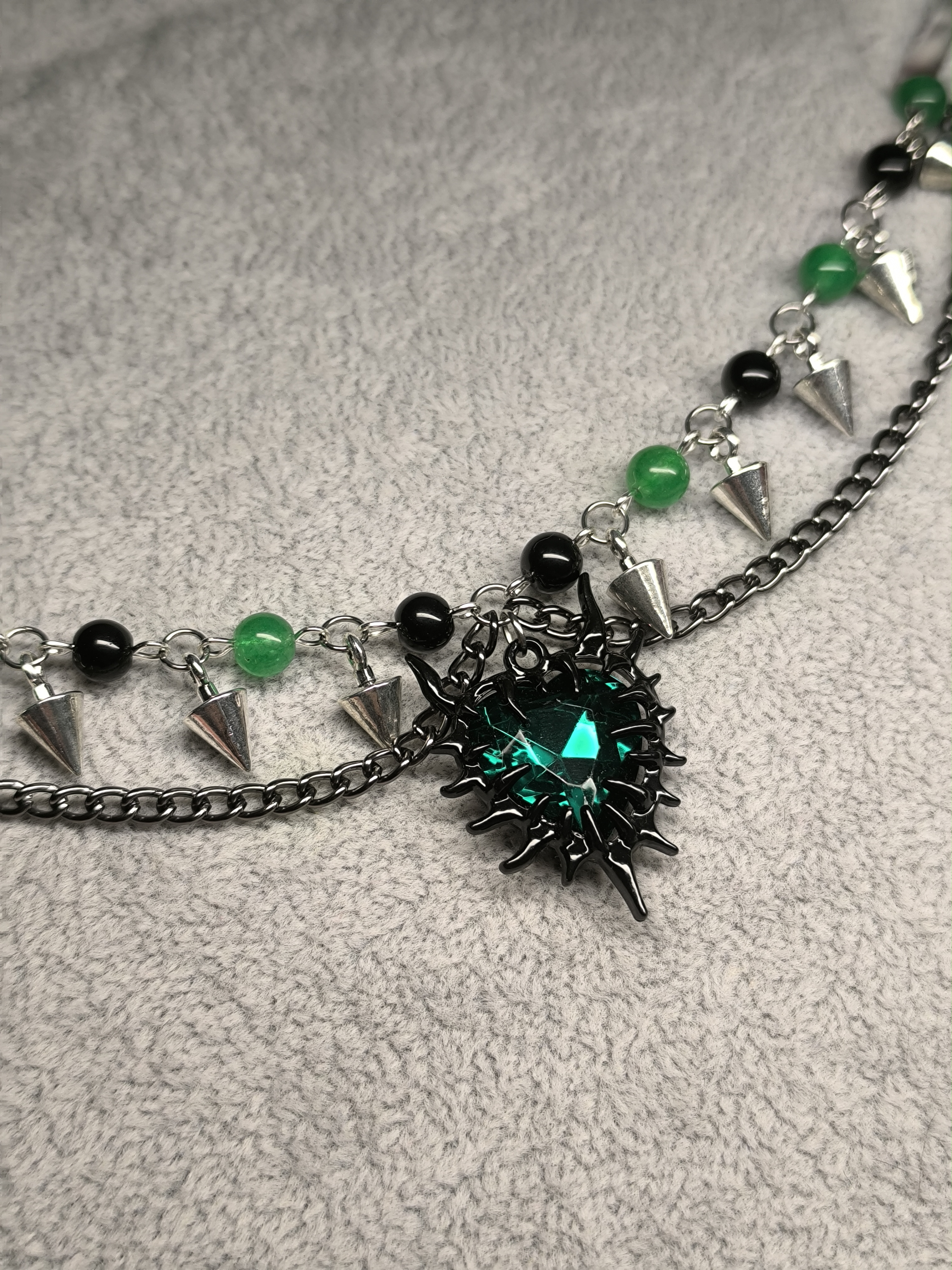 Ожерелье нефрит и агат