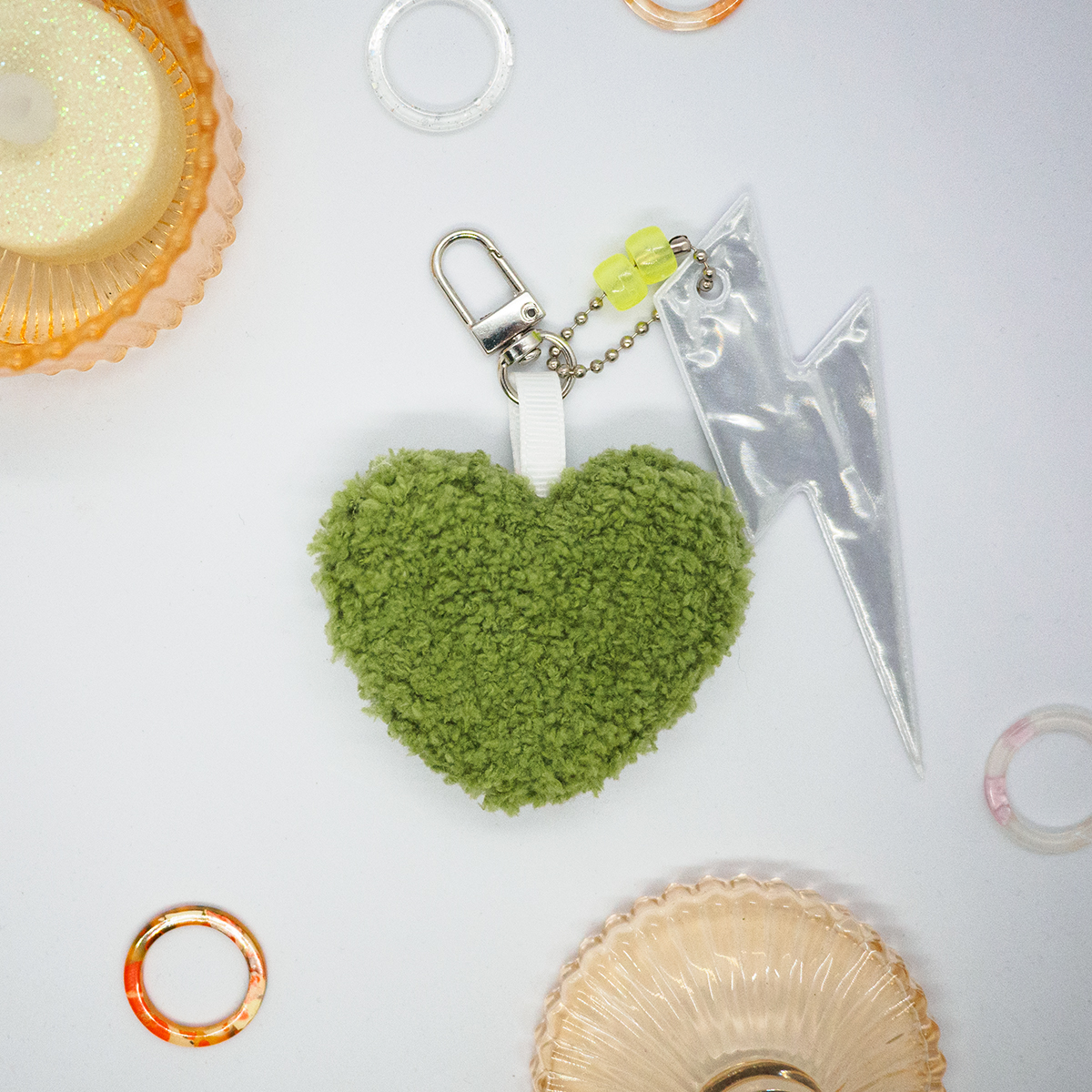 Брелок "Пушистое сердце" зеленое