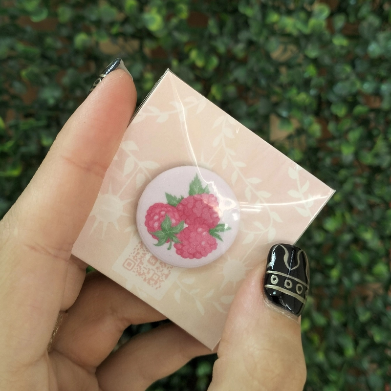 Значок 25мм Малина