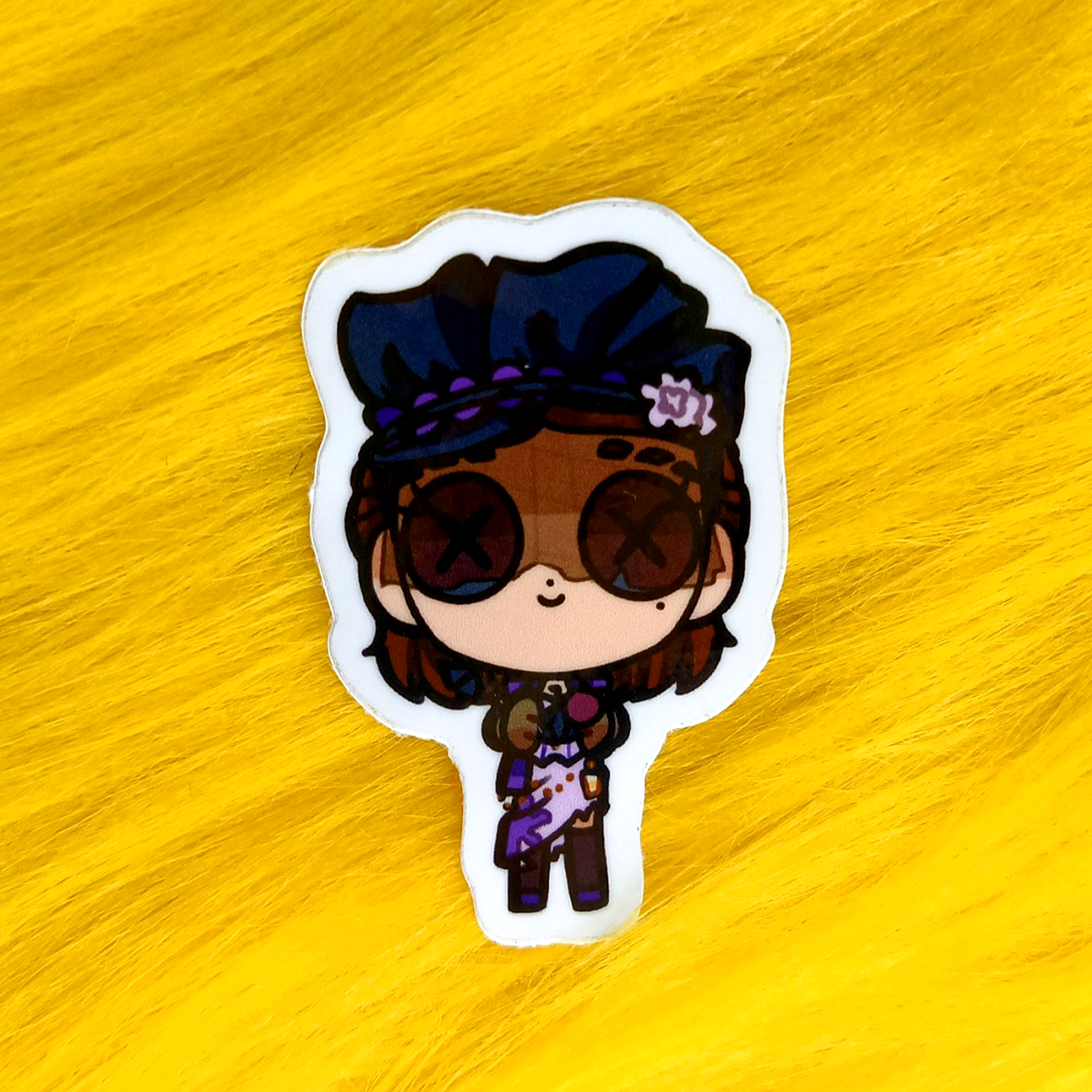 Стикер с вырубкой 5 см Вера Нуар