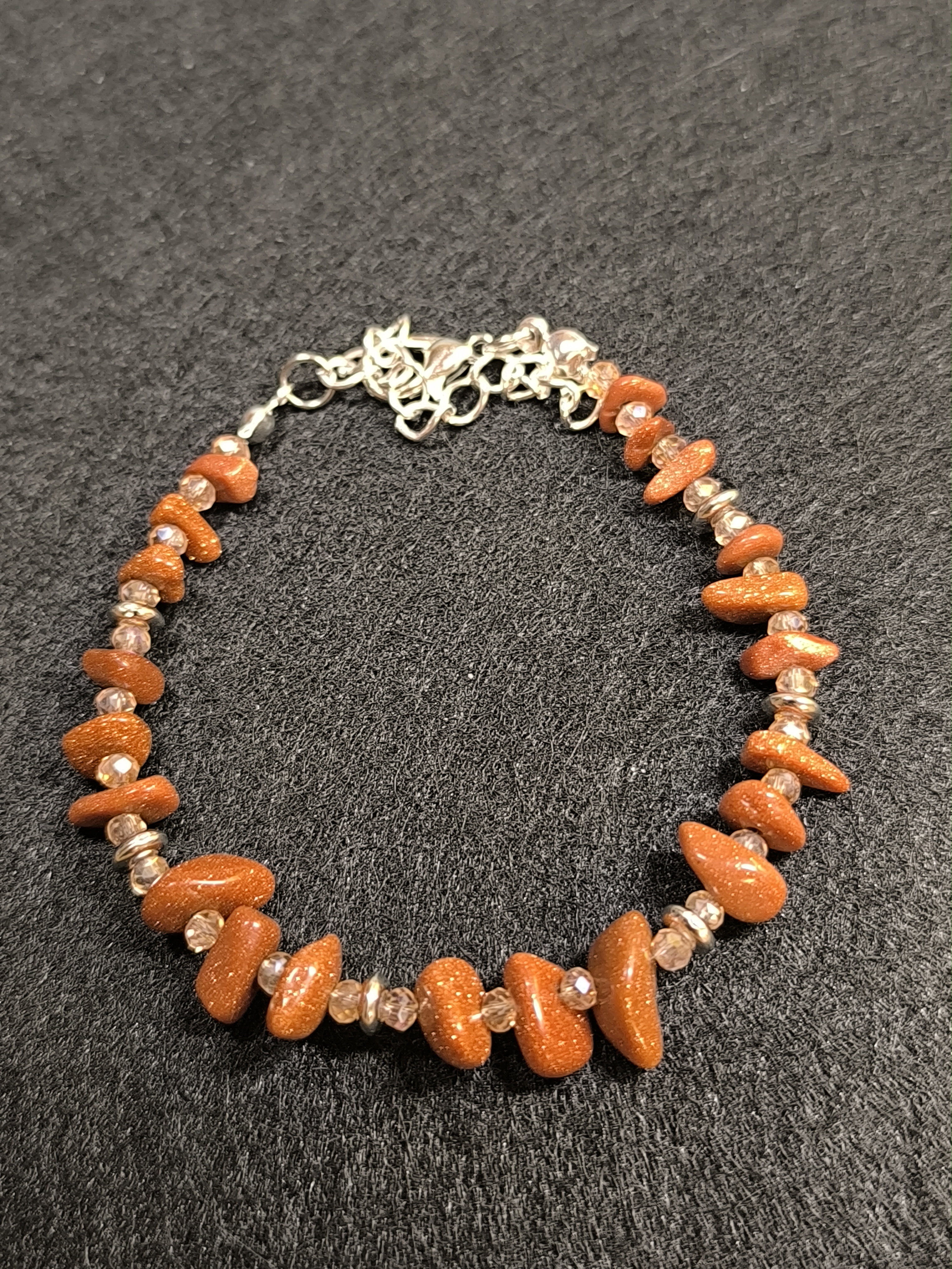 Браслет песчанник коричневый