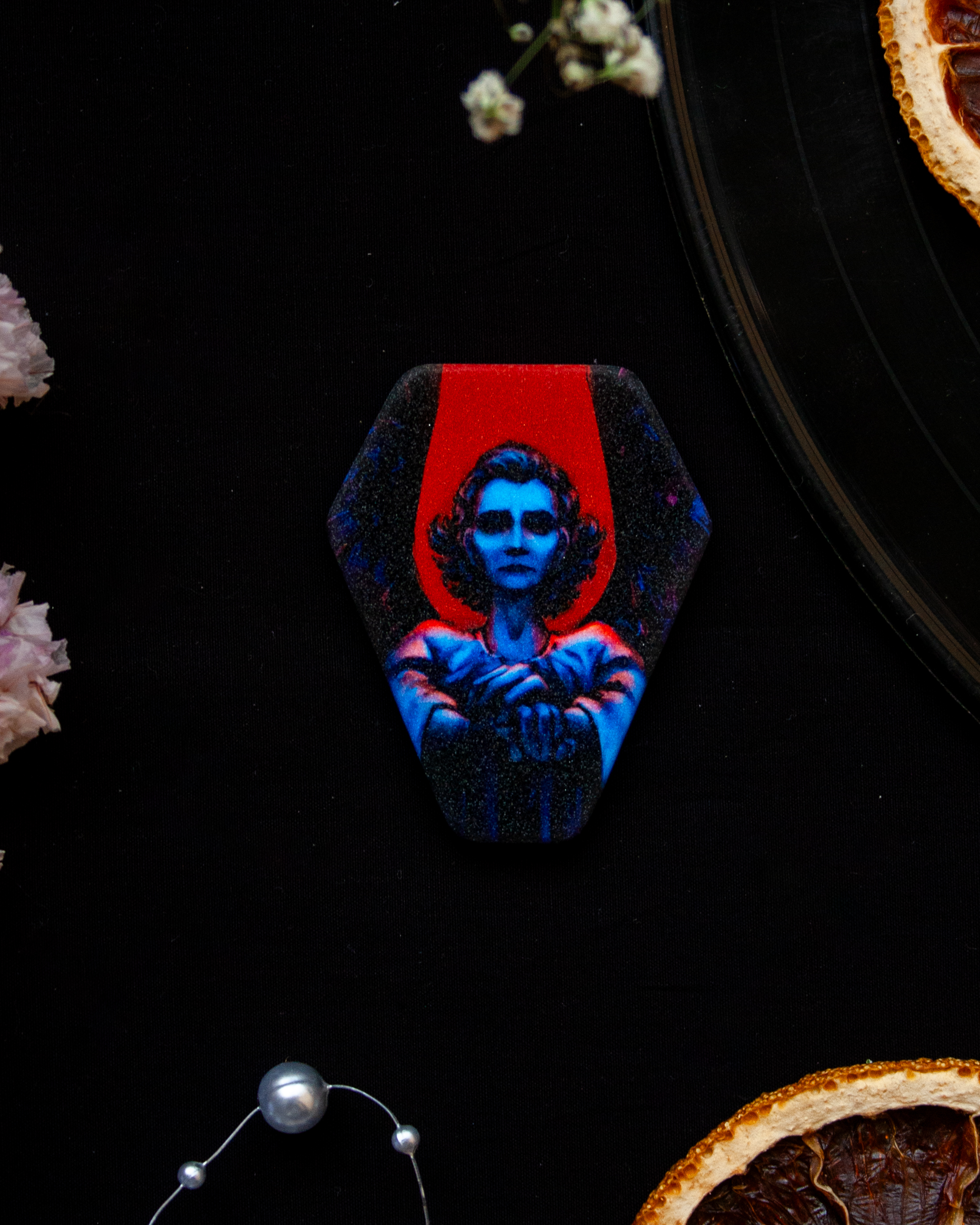 Значок гробик "Кроули. ангел"