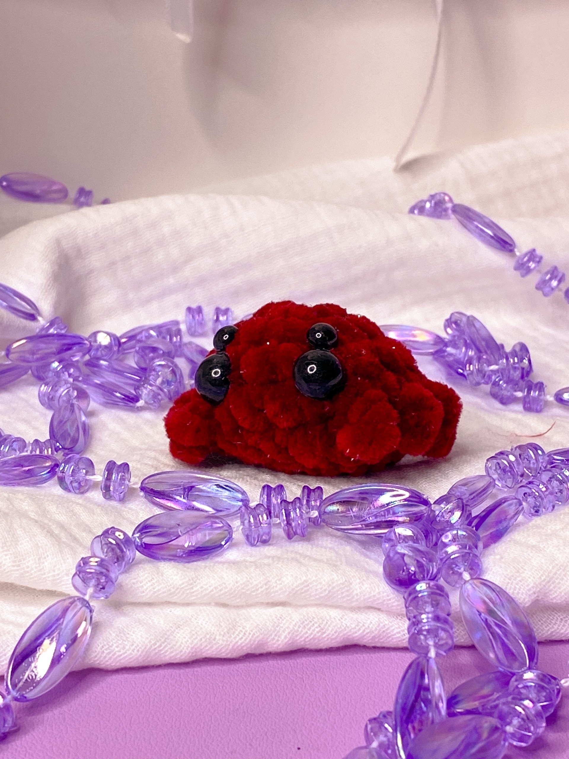 Паук (бордовый)