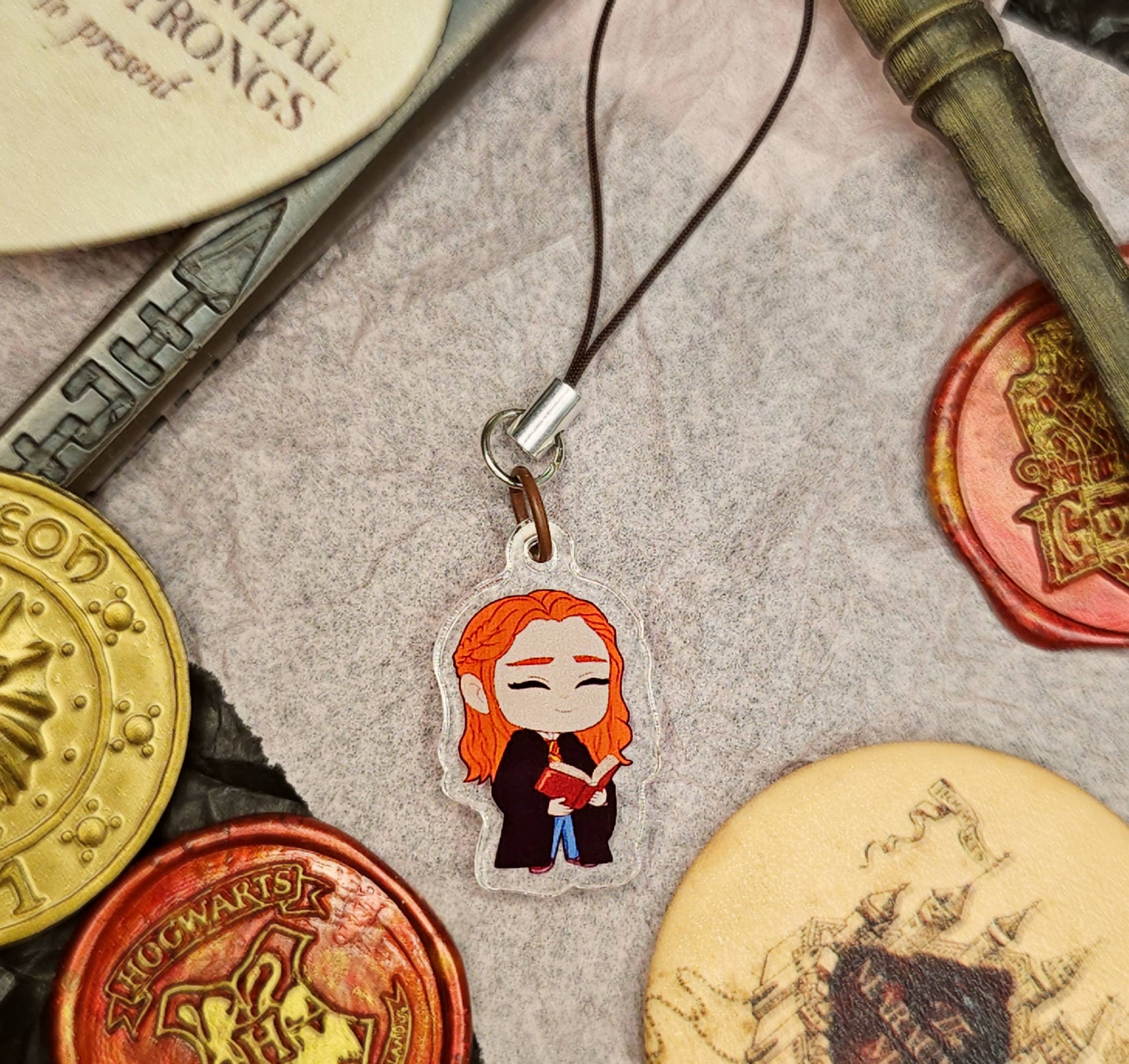 Брелок Лили Эванс