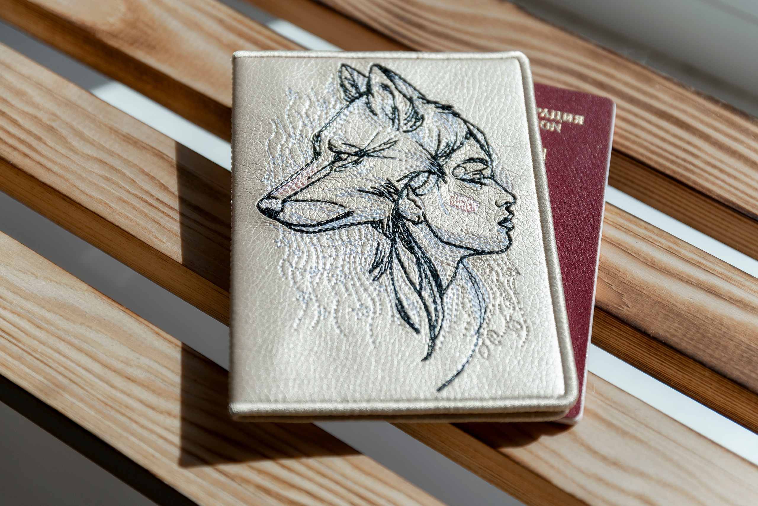 Обложка экокожа "Девушка-лиса"