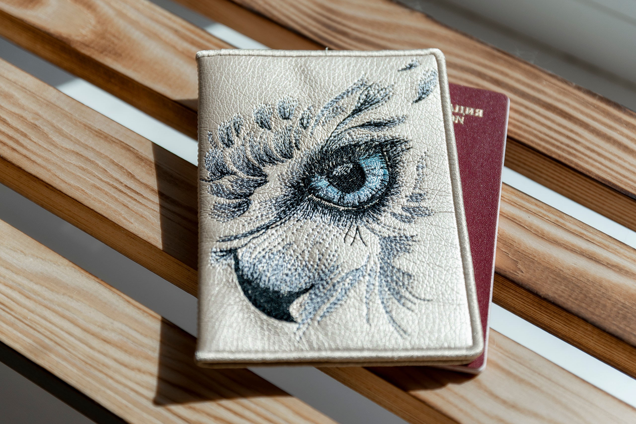 Обложка экокожа "Глаз совы"