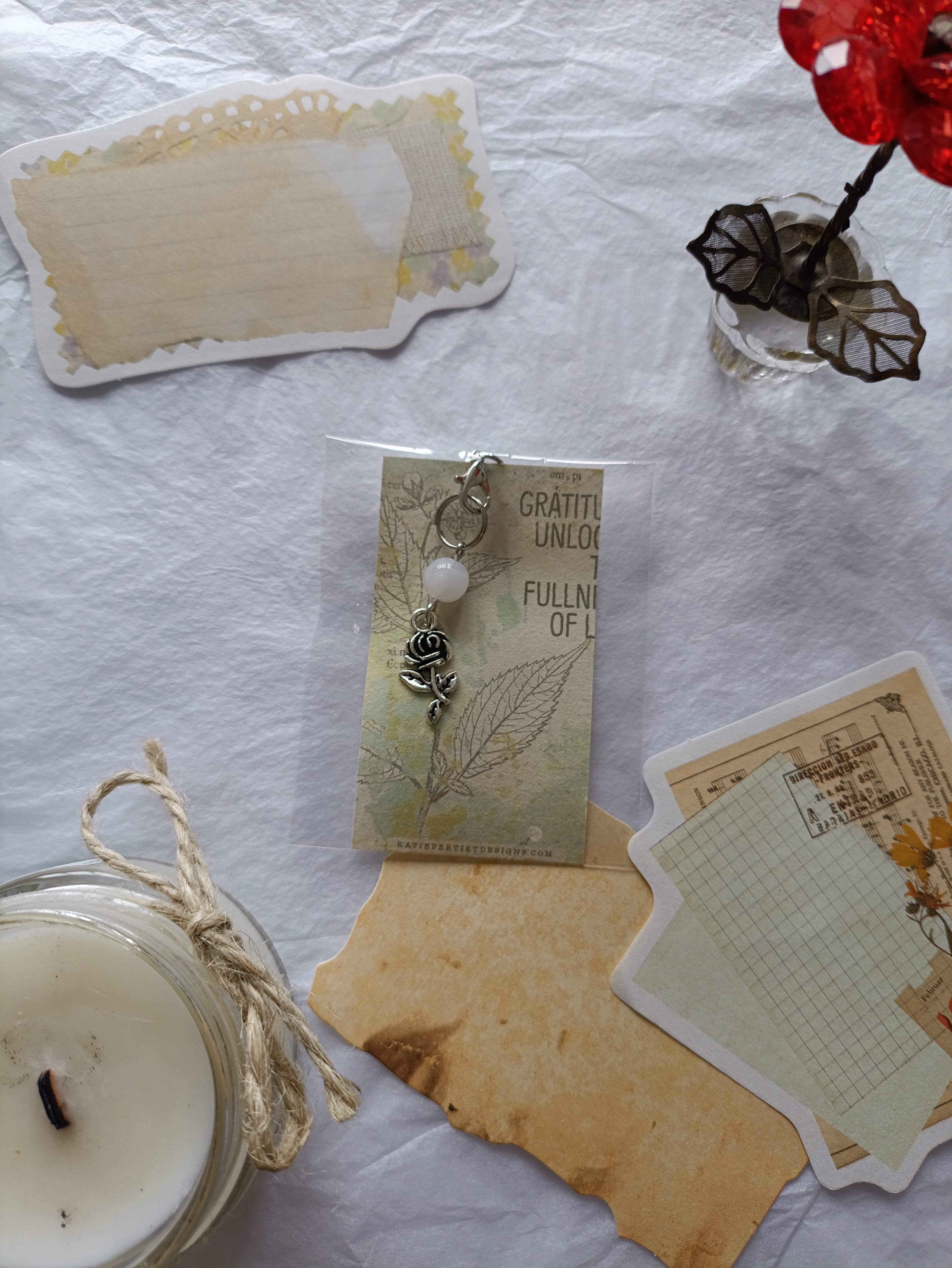 Брелок-подвеска Роза