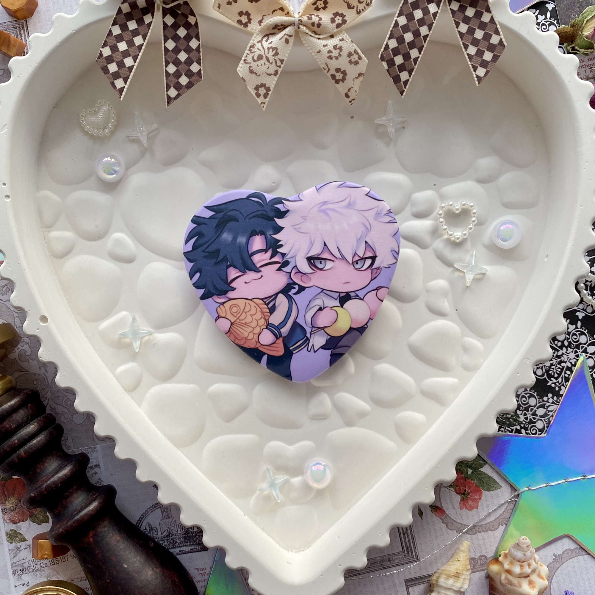 Значок-сердце "Агенты времени"