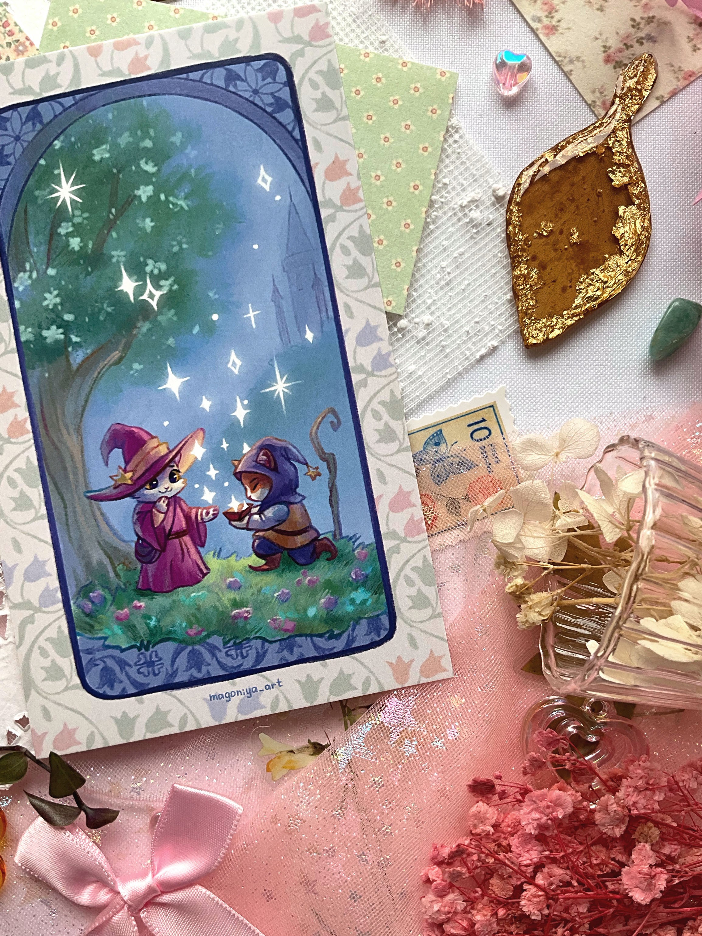 Открытка "У дерева"