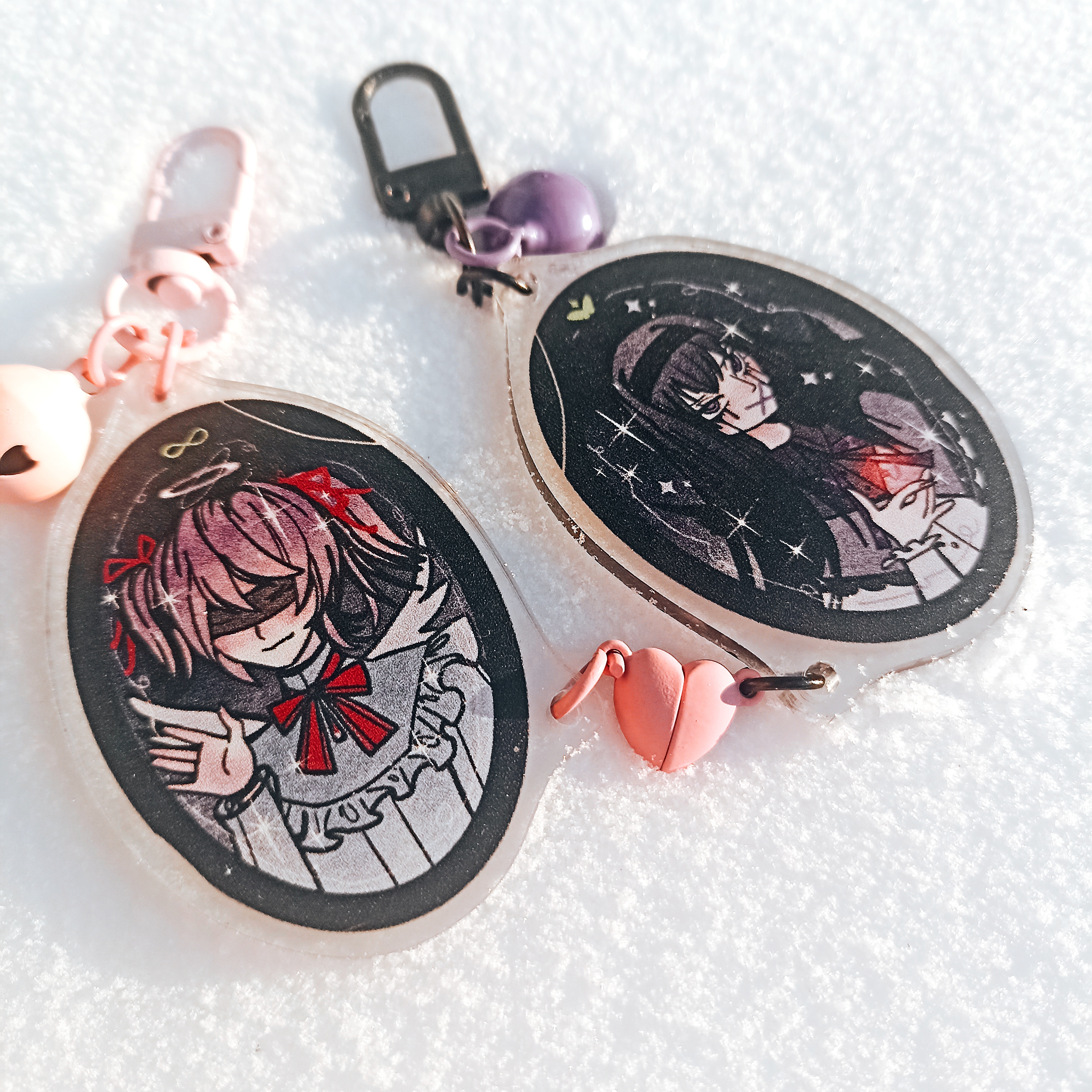 Брелоки парные Мадока и Хомура на магнитах