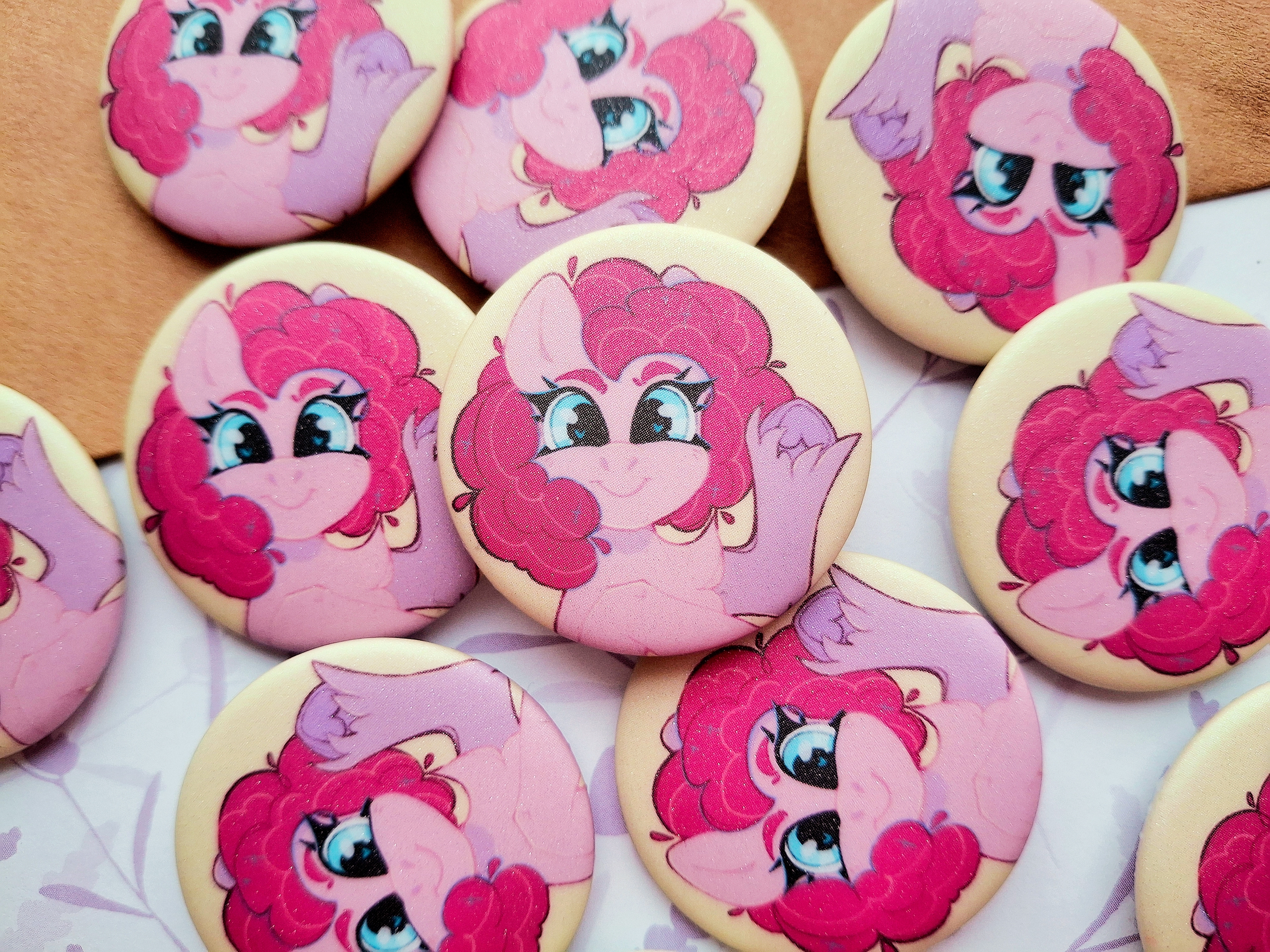 Значок Пинки Пай диджитал