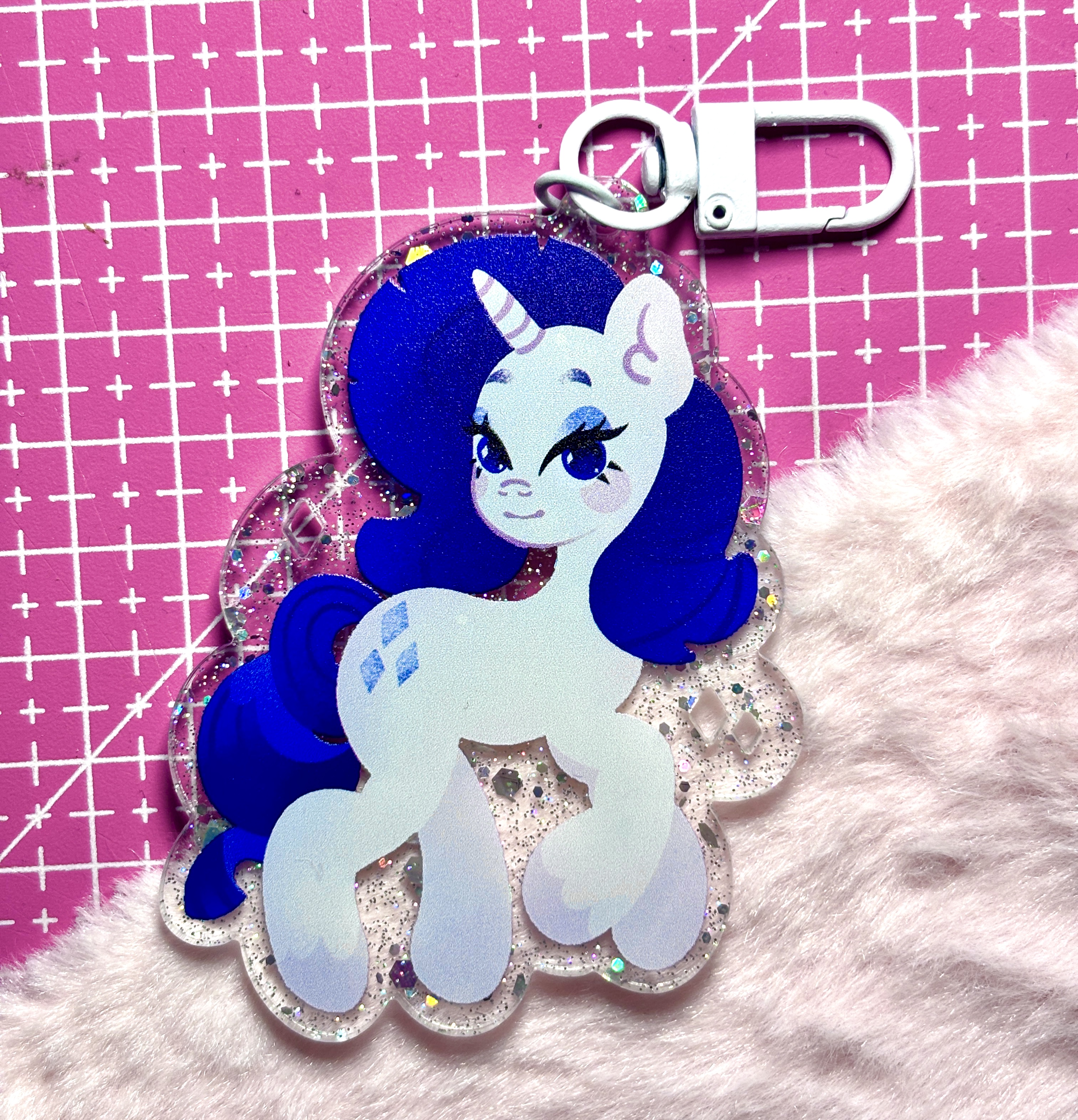 Брелок "Белая пони"