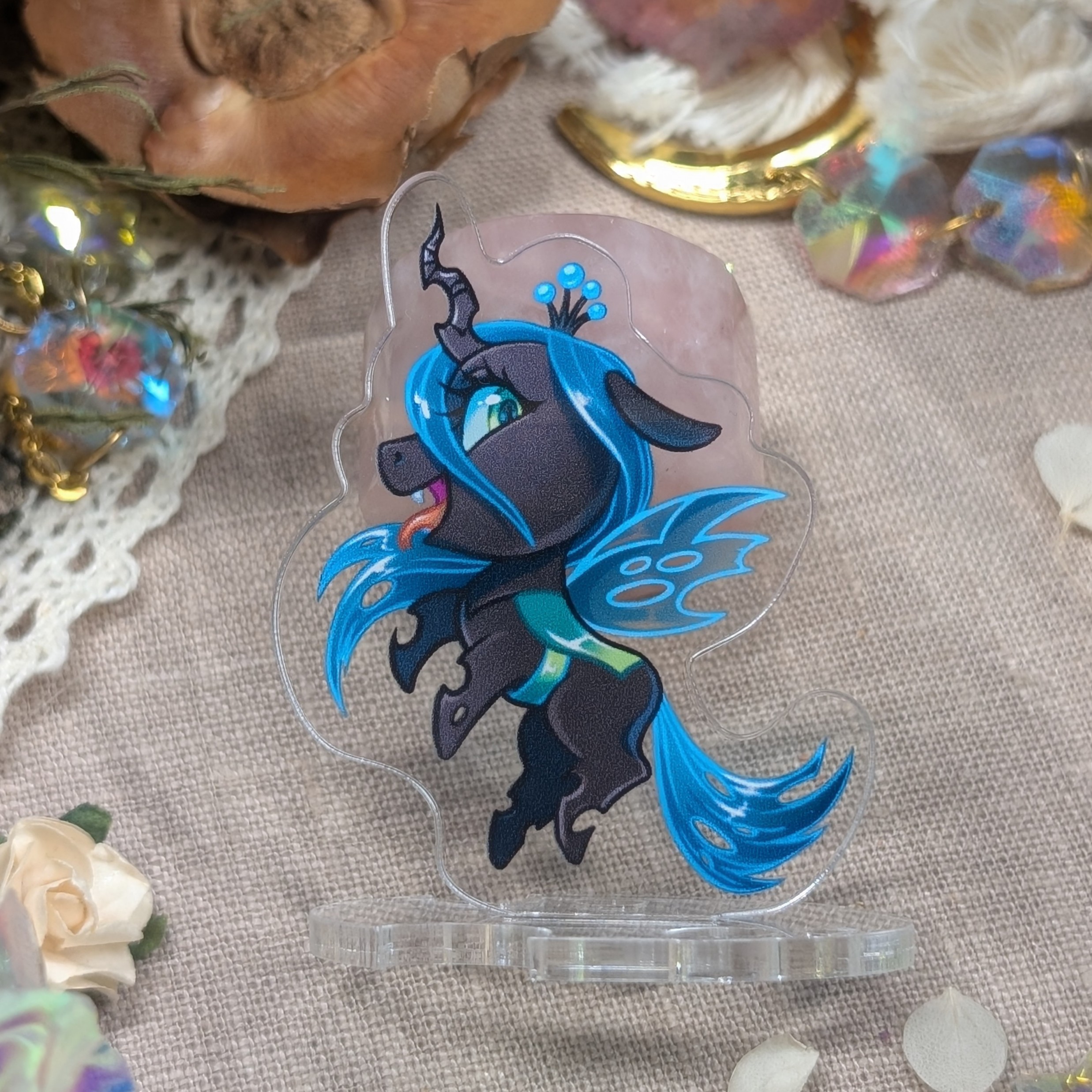 Акриловый стенд "Кризалис"