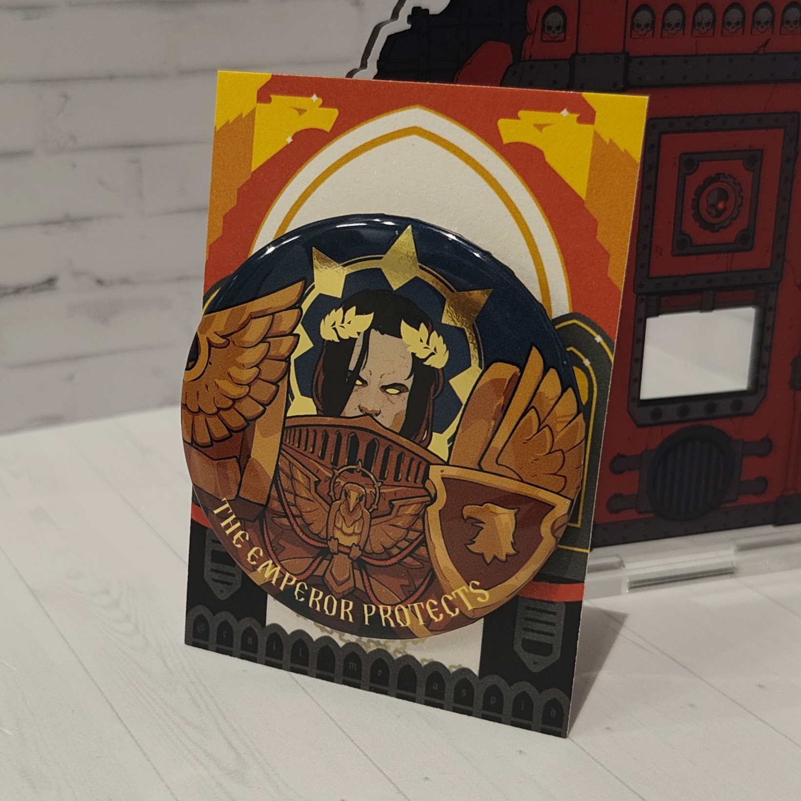 Warhammer Император с золотом - Значок