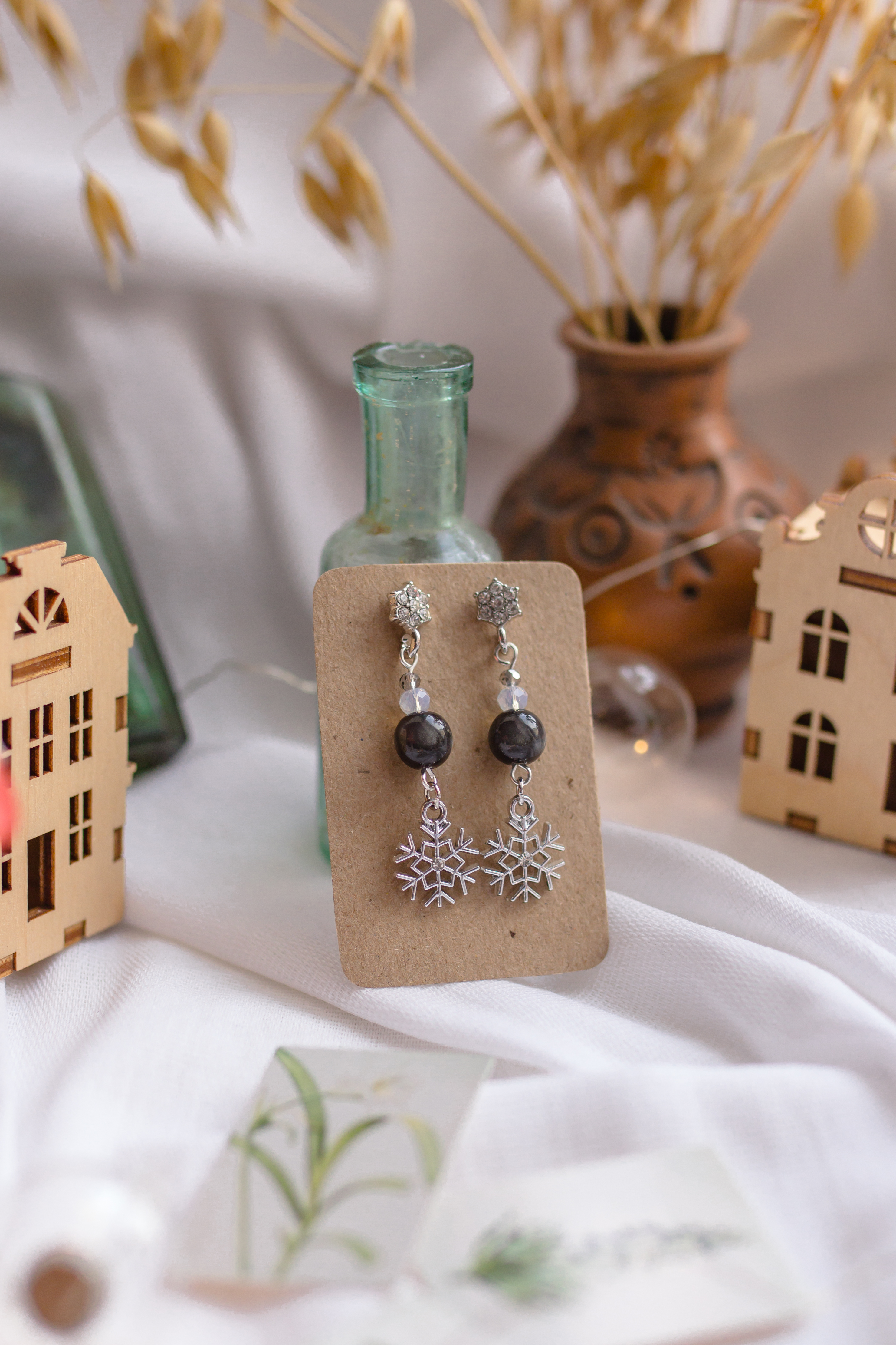 Серьги-гвоздики Зима