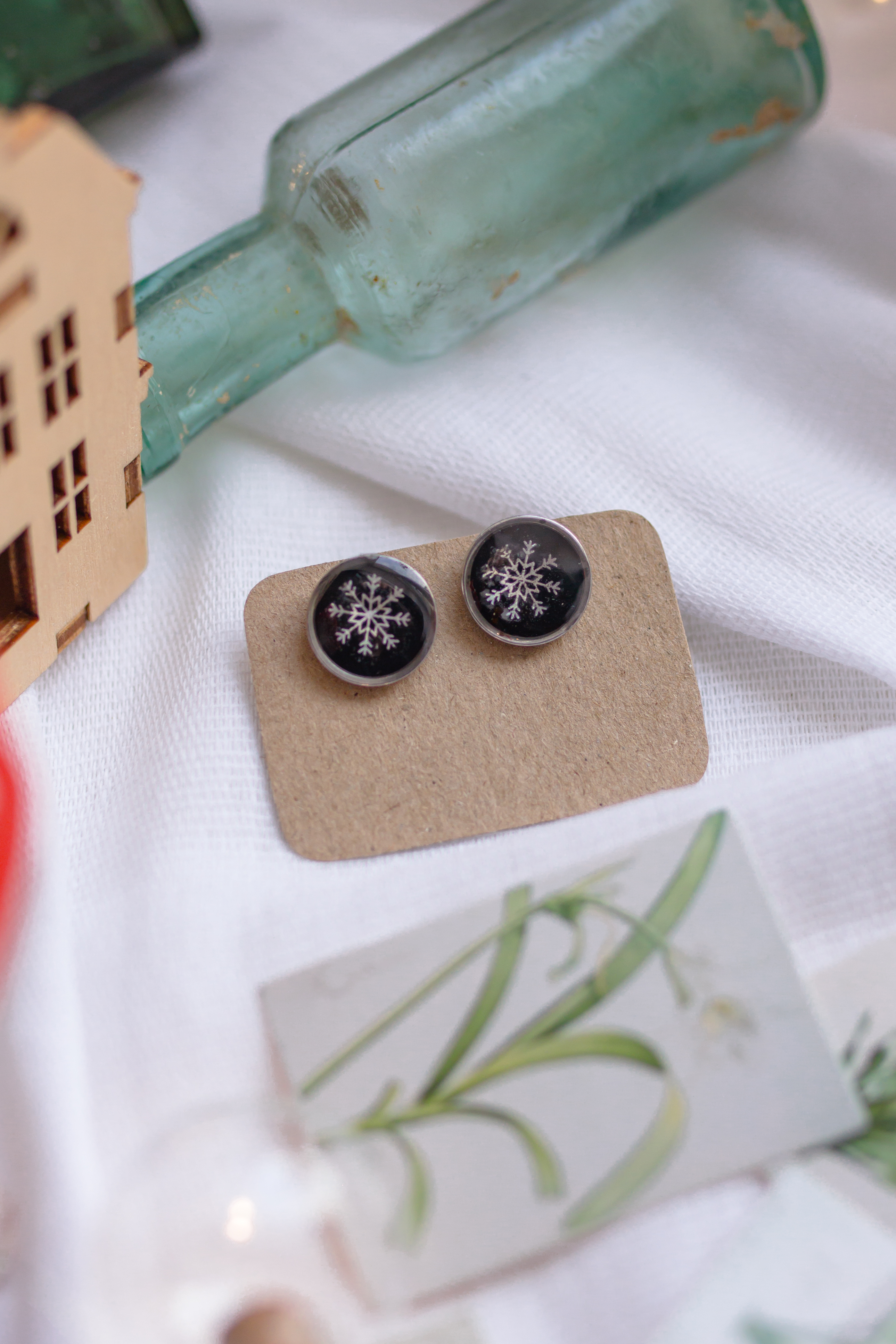 Серьги-гвоздики Снежинки