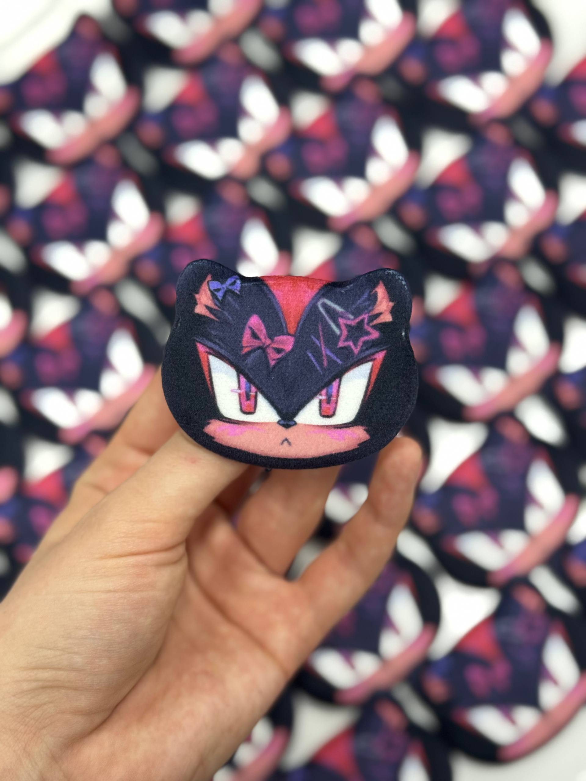 Значок плюшевый "Шадоу"