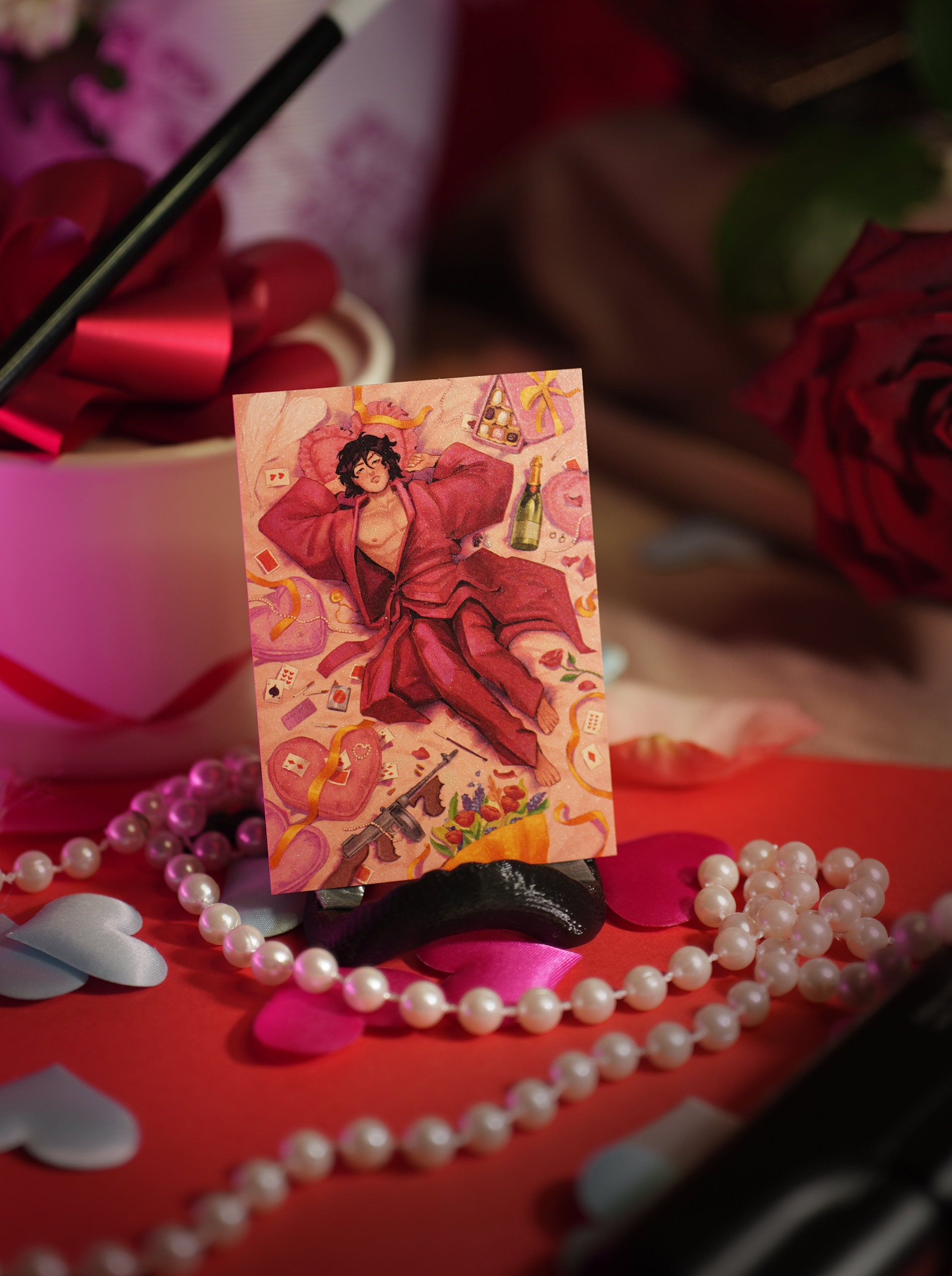 Карточка на кровати