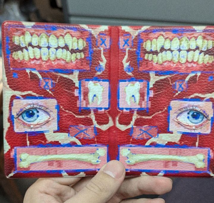 Обложка на паспорт красная