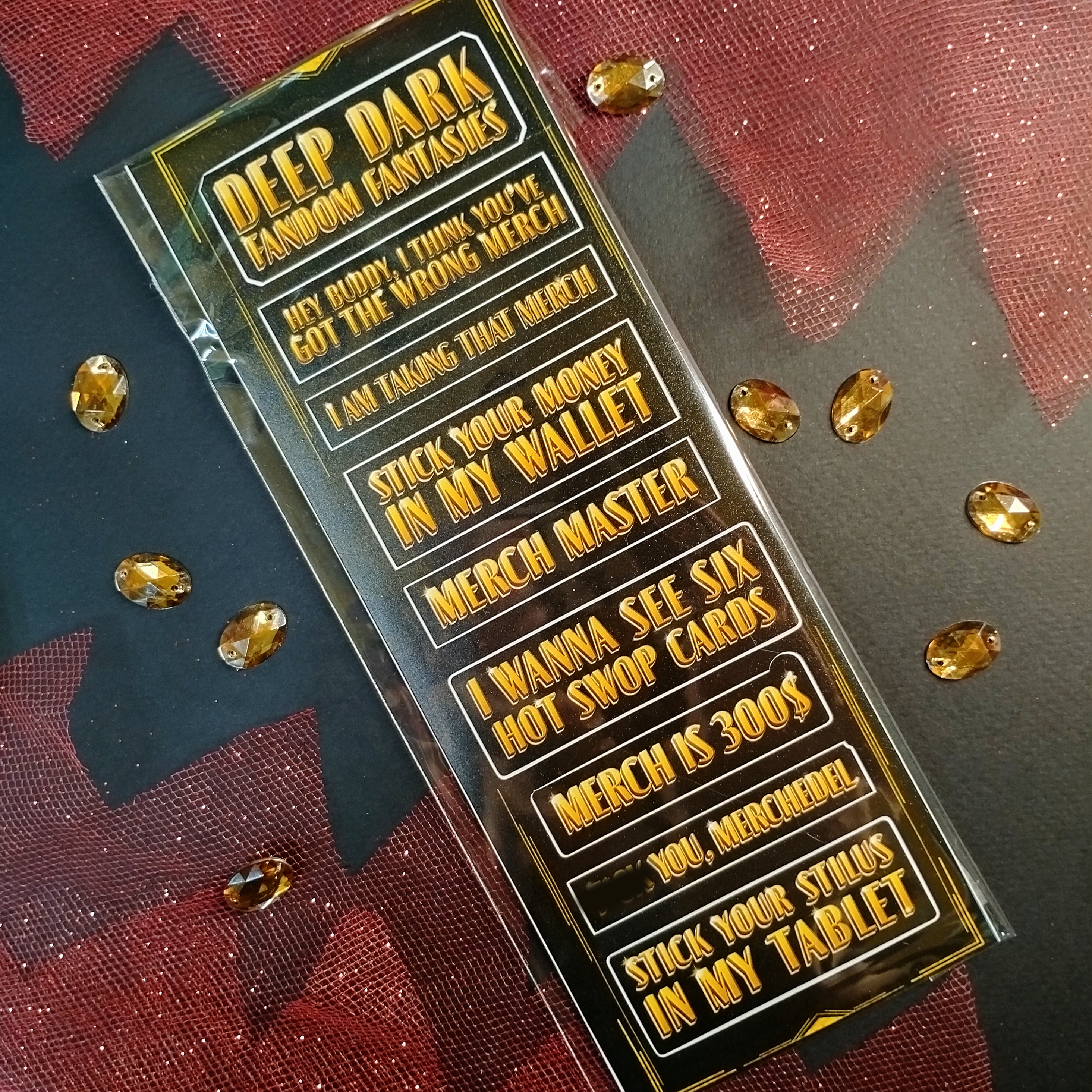 Наклейки черно-золотые фразы