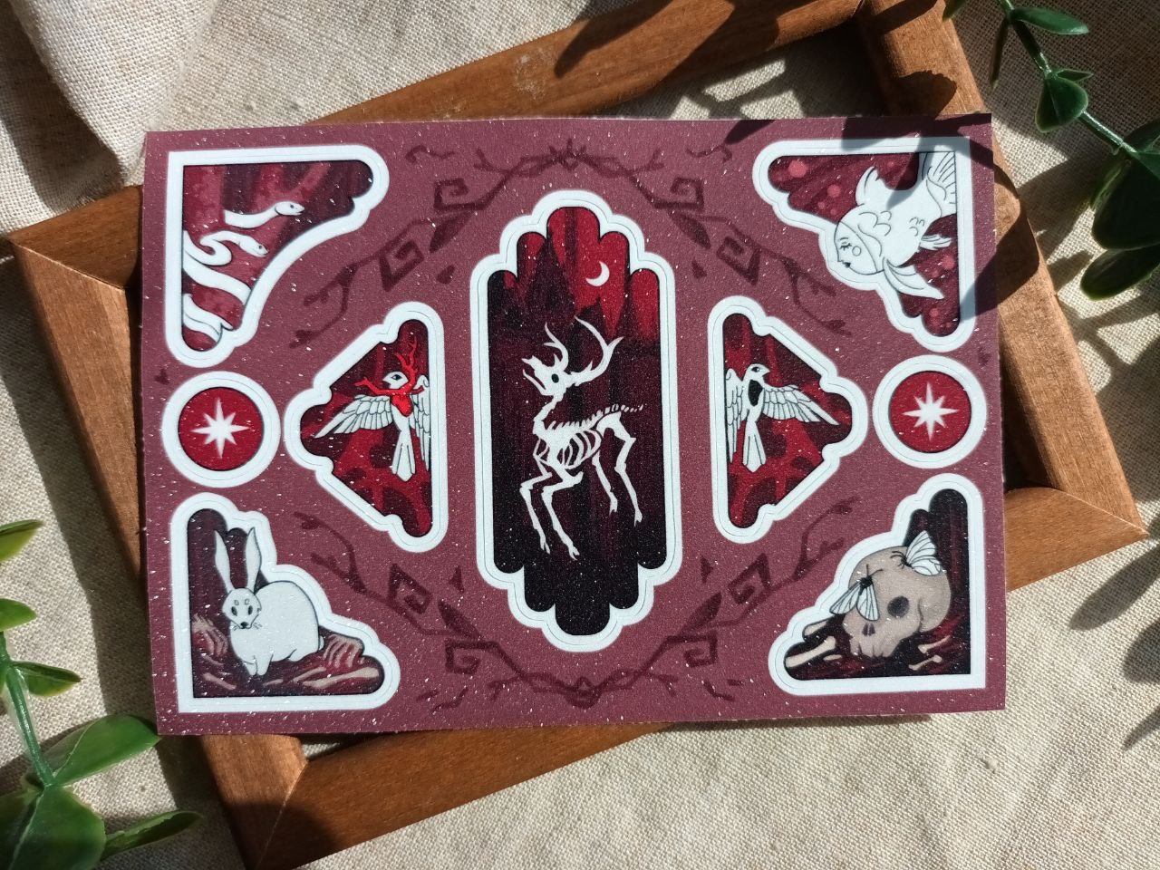 Стикерпак Под светом луны