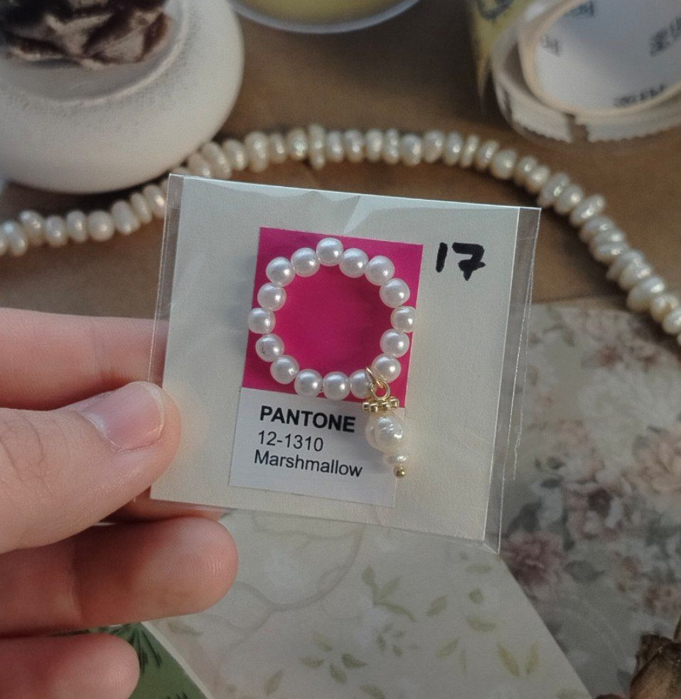 Кольцо 17 с белым жемчугом