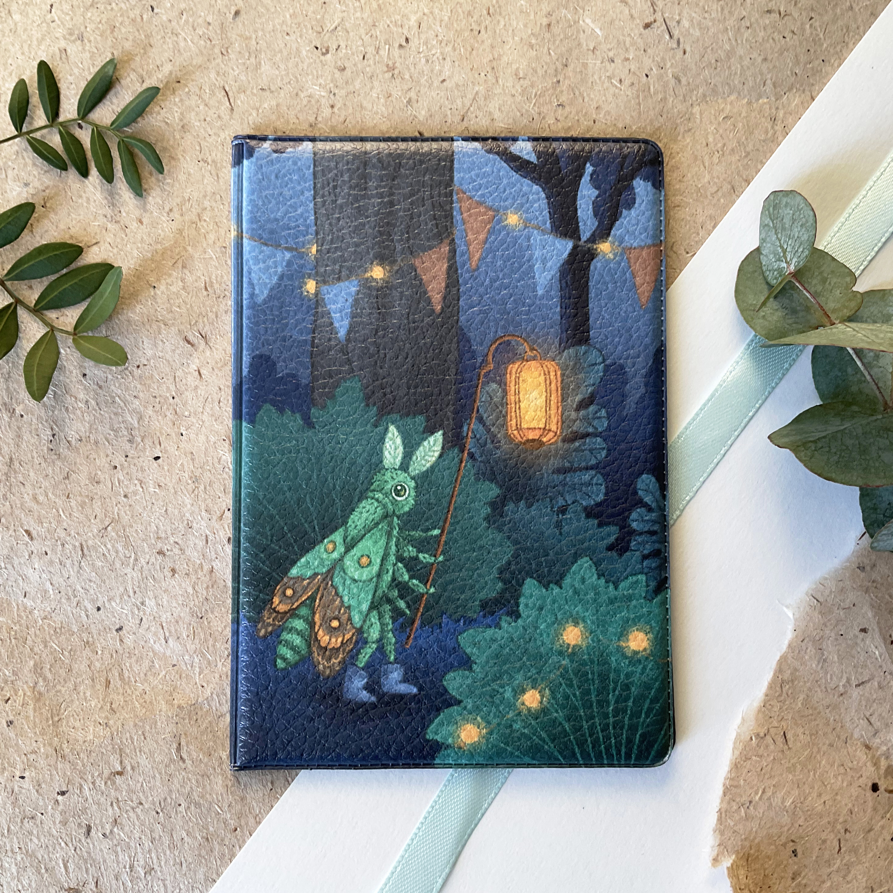 Обложка на паспорт «Мотылек»