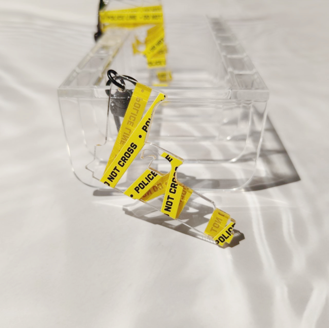 Брелок Трукрайм серия Не пересекать