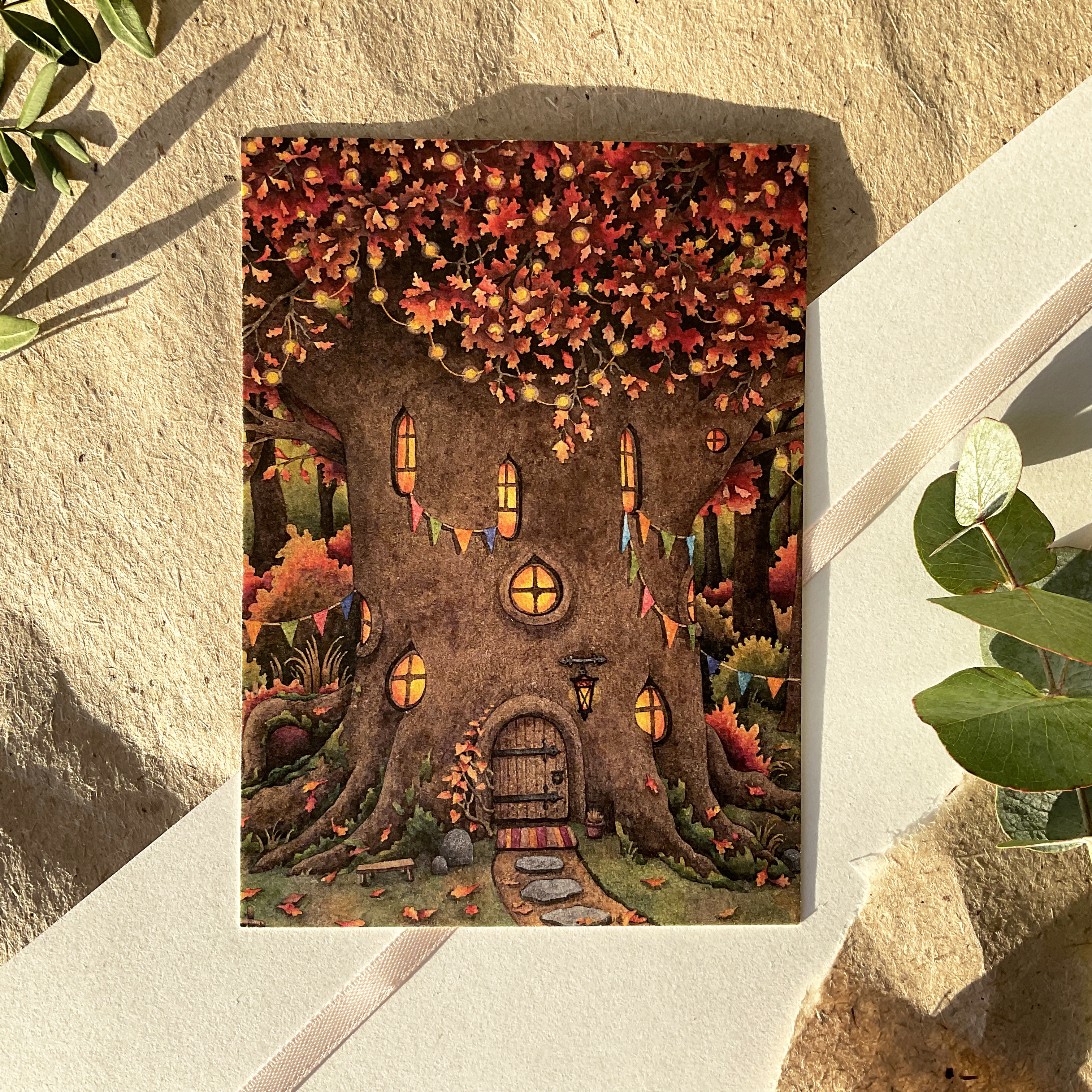 Открытка «Осеннее дерево-дом»