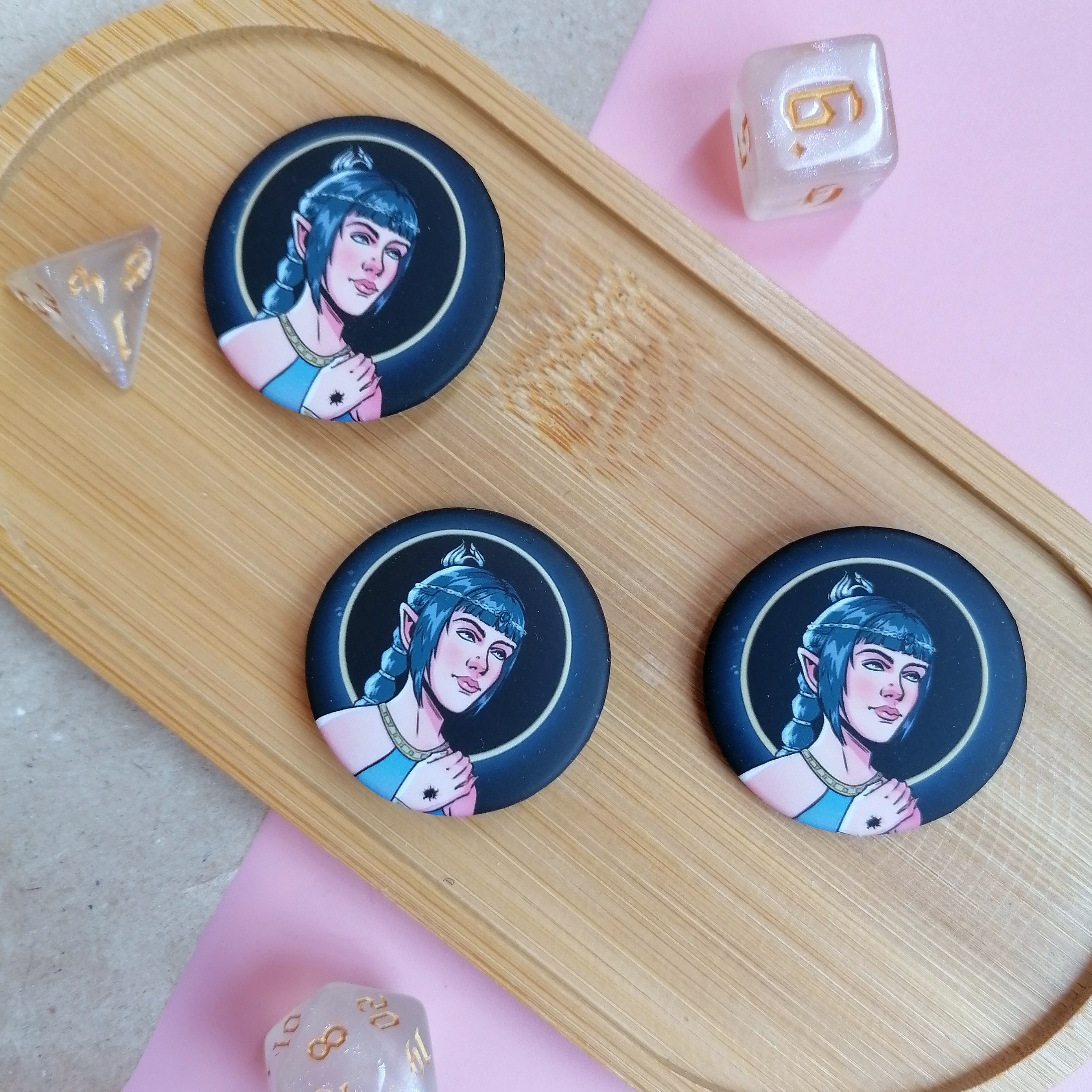 Значок 37мм тёмная Шэдоухарт Врата Балдура/Baldur’s Gate