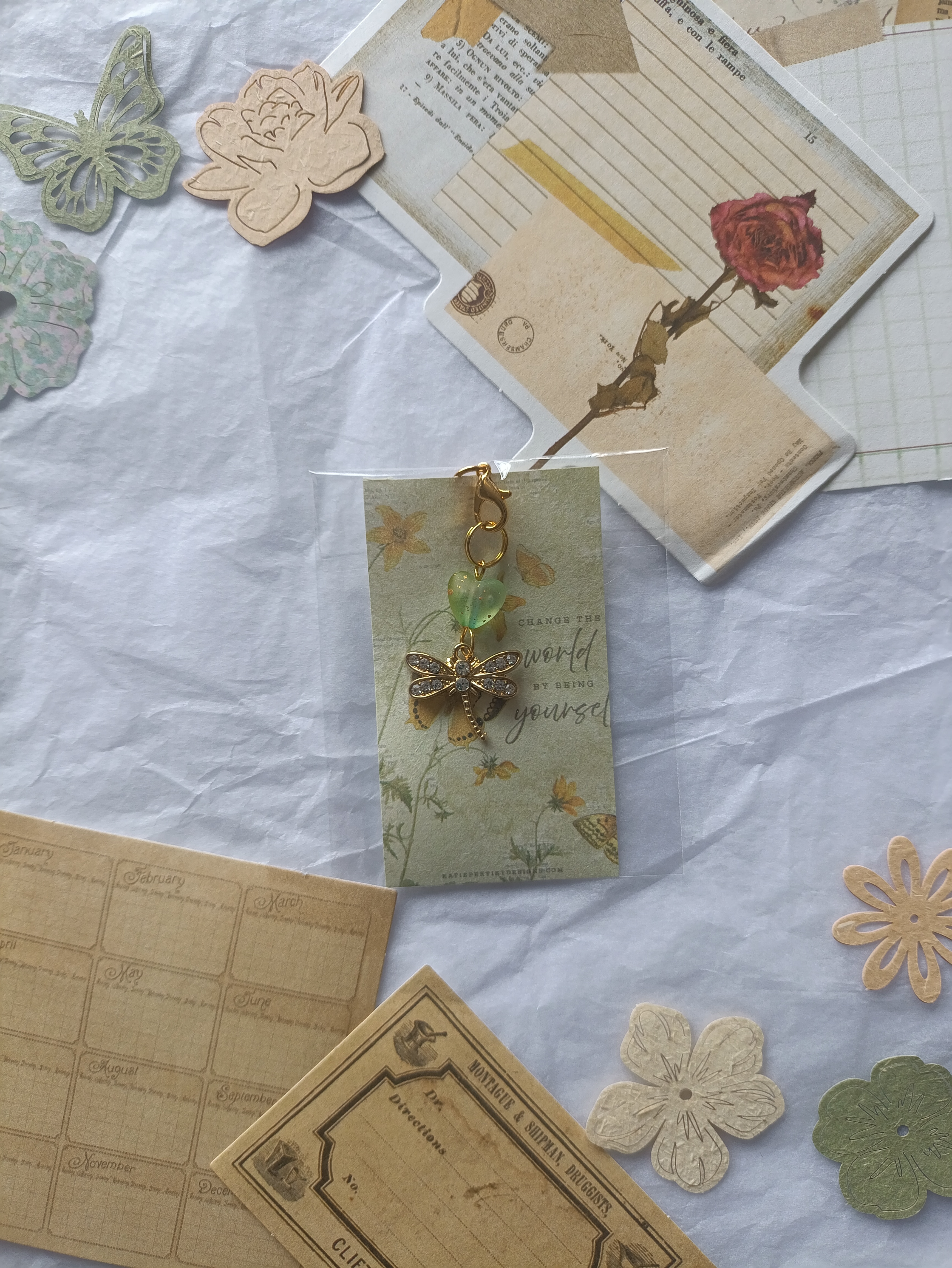 Брелок-подвеска Золотая стрекоза