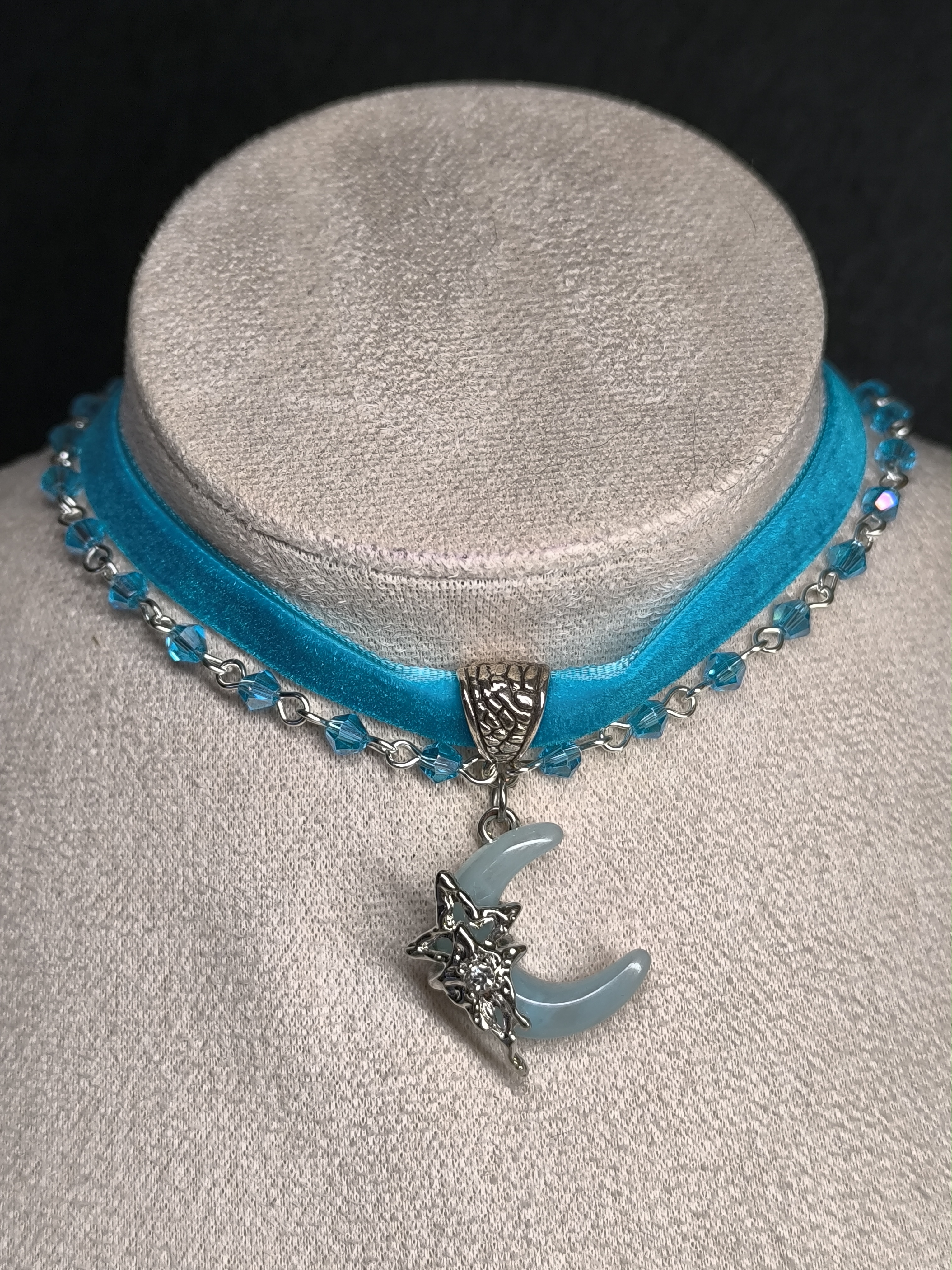Чокер 2х голубой полумесяц