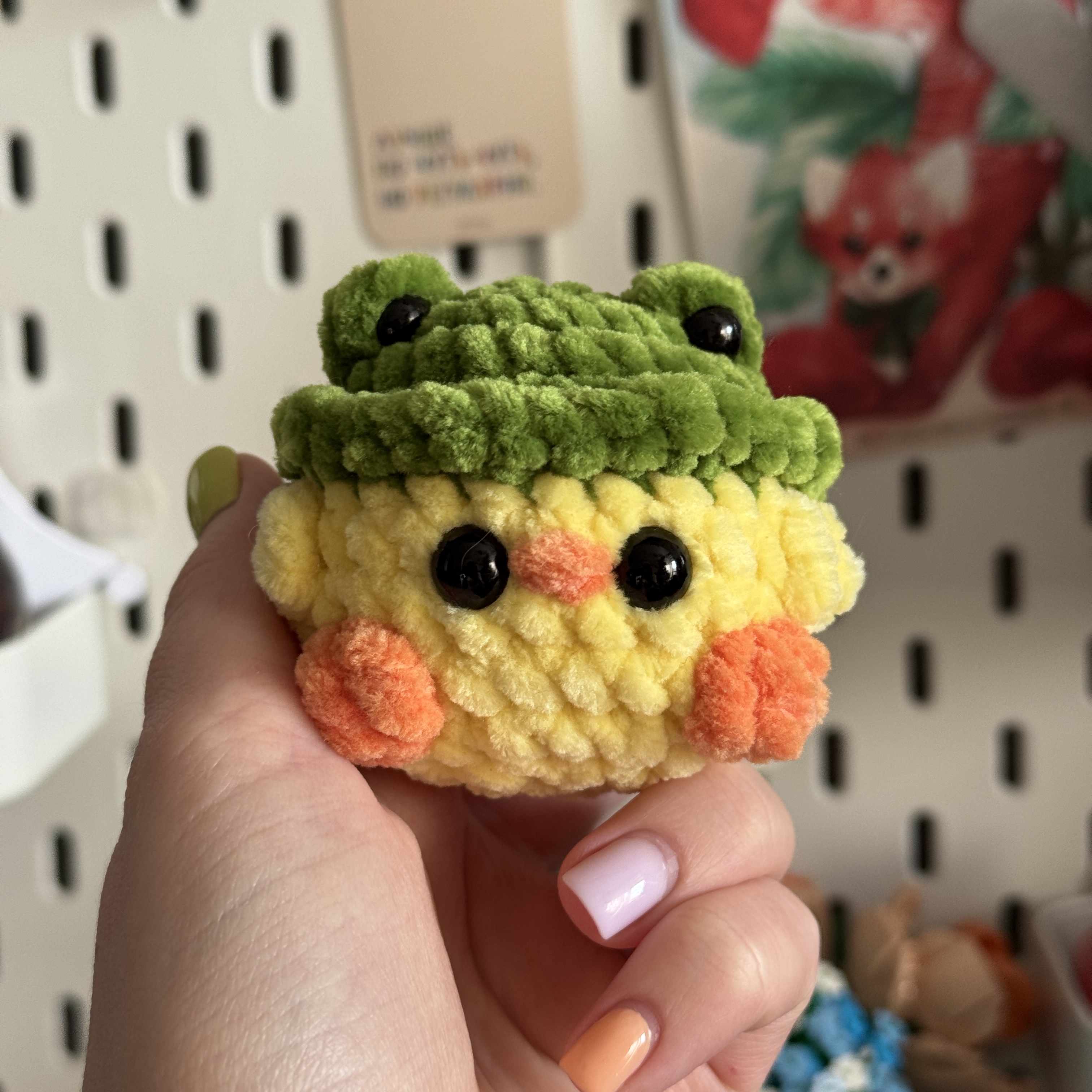 Утенок в шапке 1