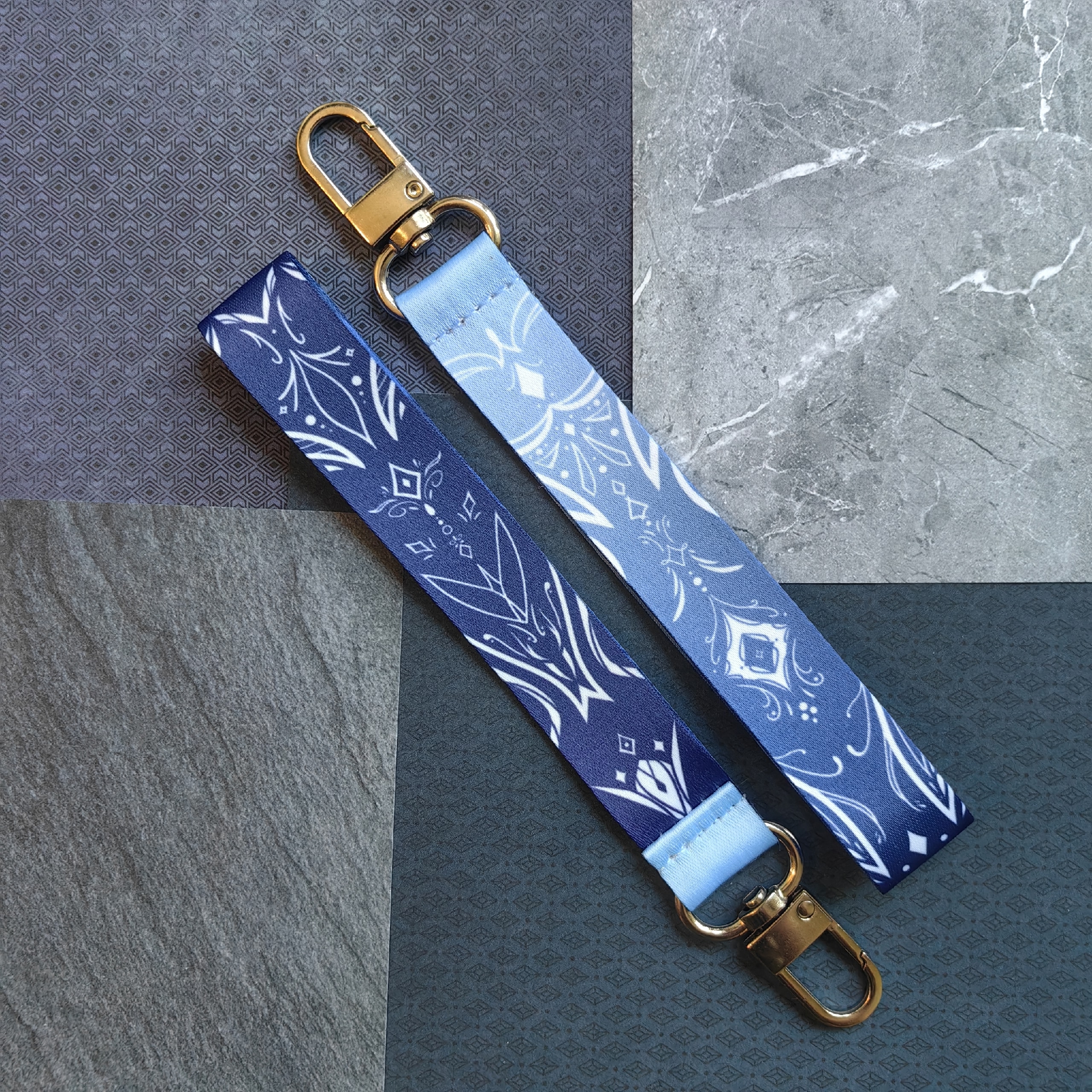 Лента для ключей синяя