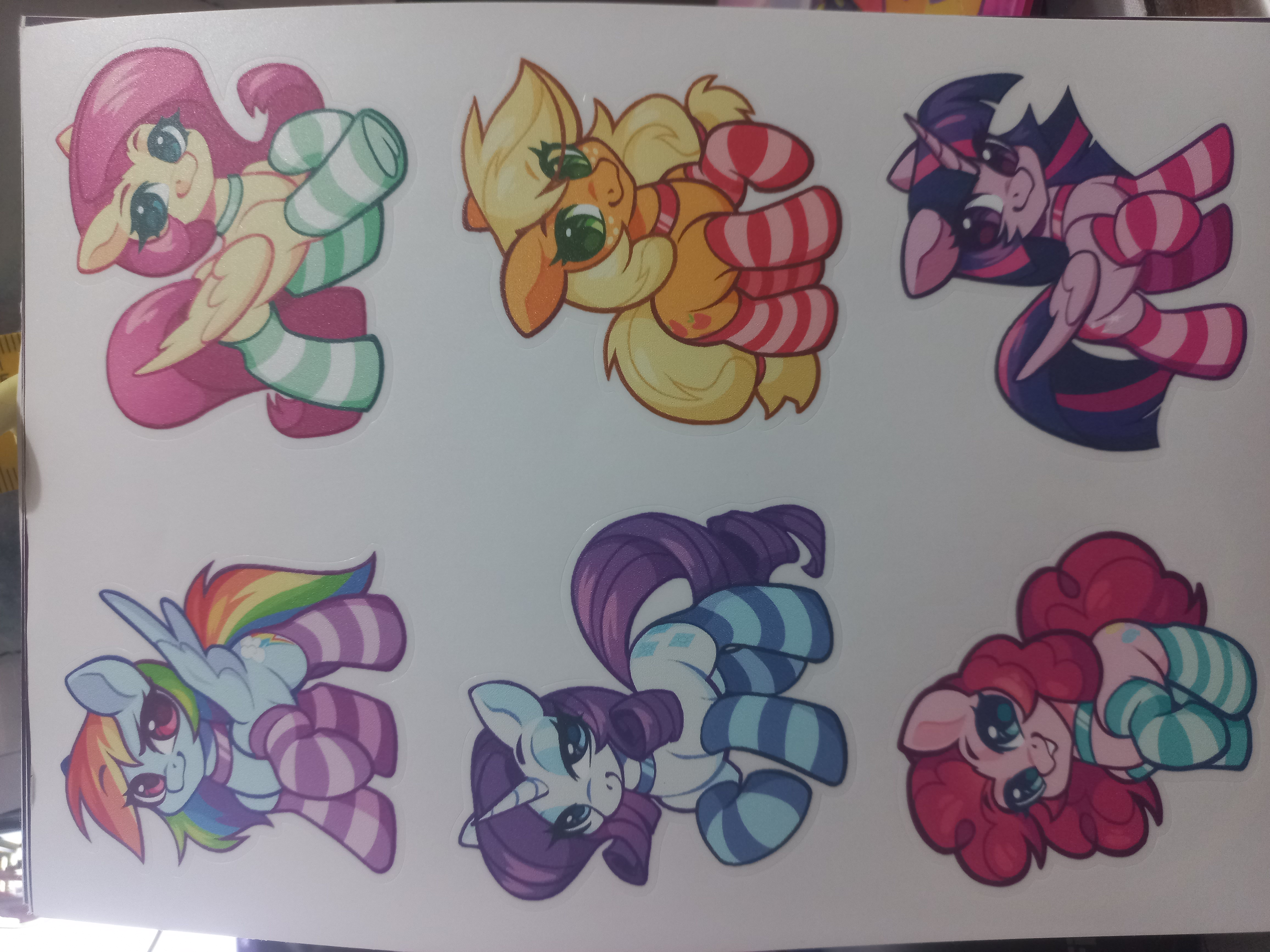 Стикерпак А5 шестерка в носочках прозрачный MLP
